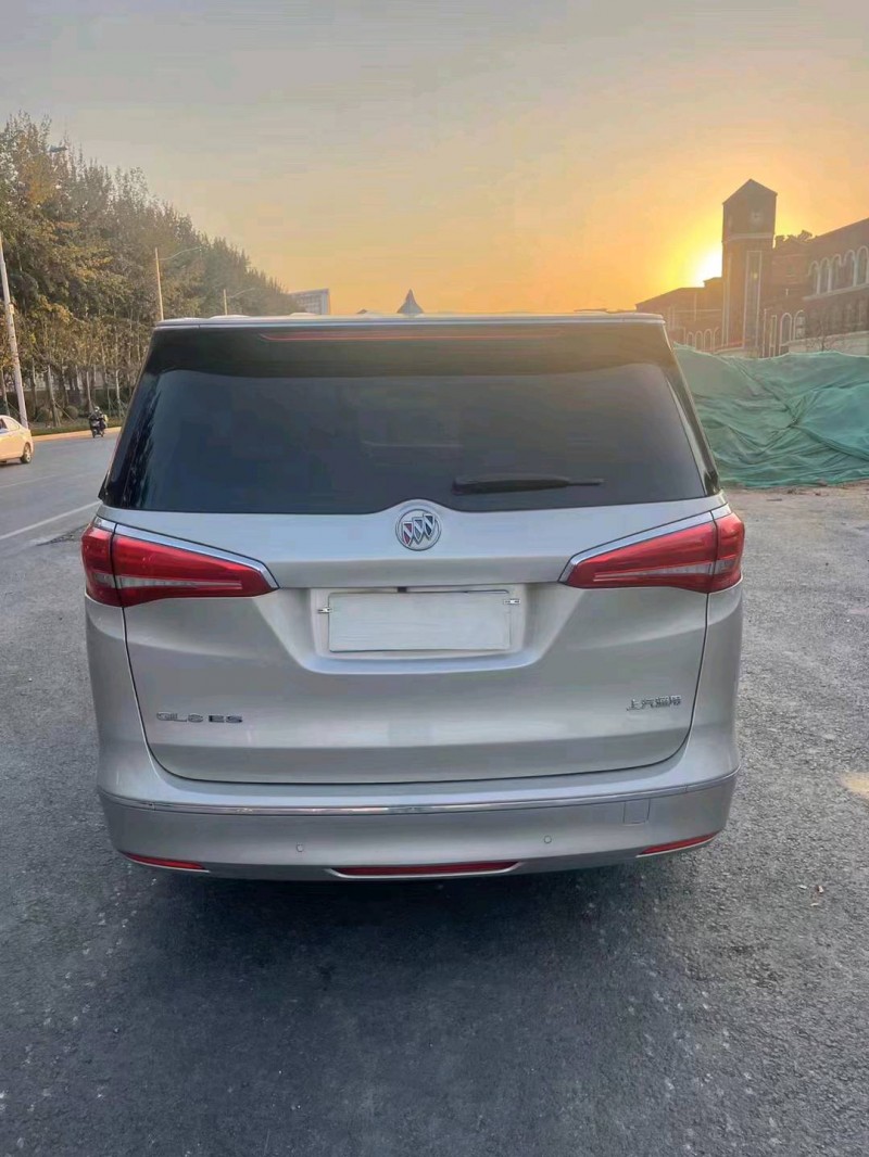 东营17年别克GL89