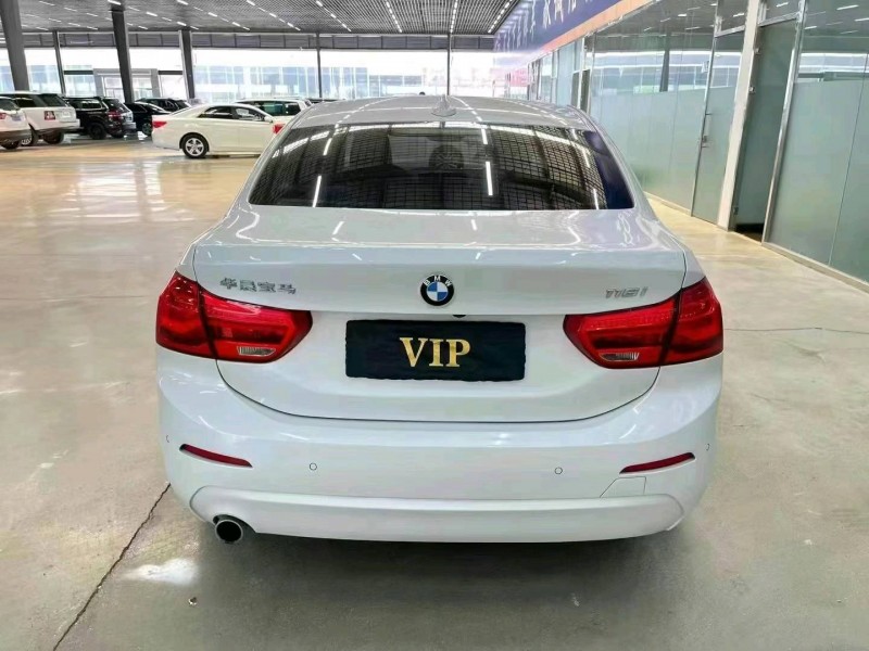 济宁19年宝马1系1