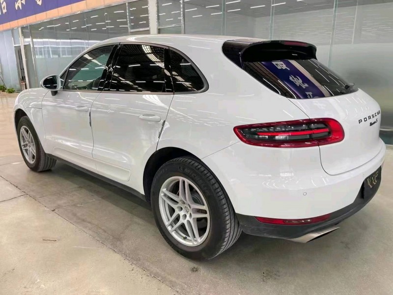 济宁15年保时捷Macan3