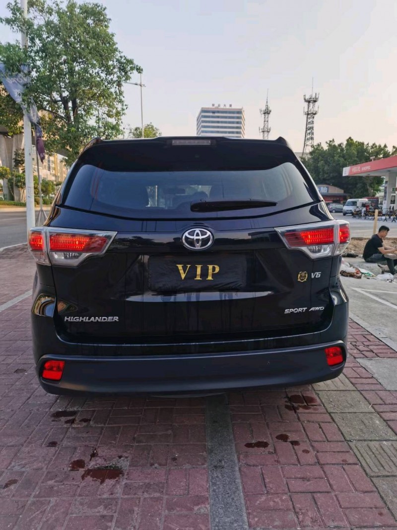 东莞15年丰田汉兰达1