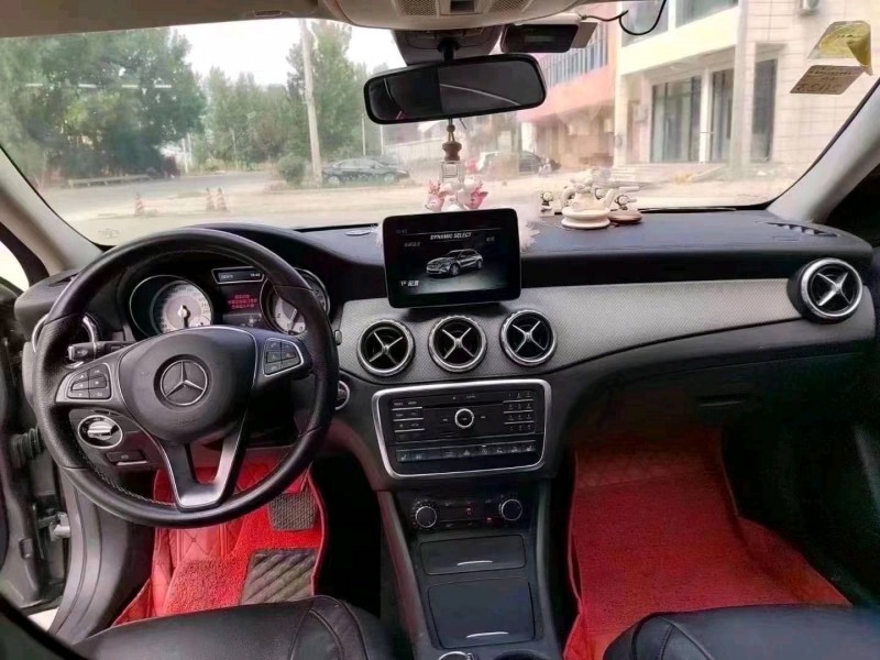 北京17年奔驰GLA4