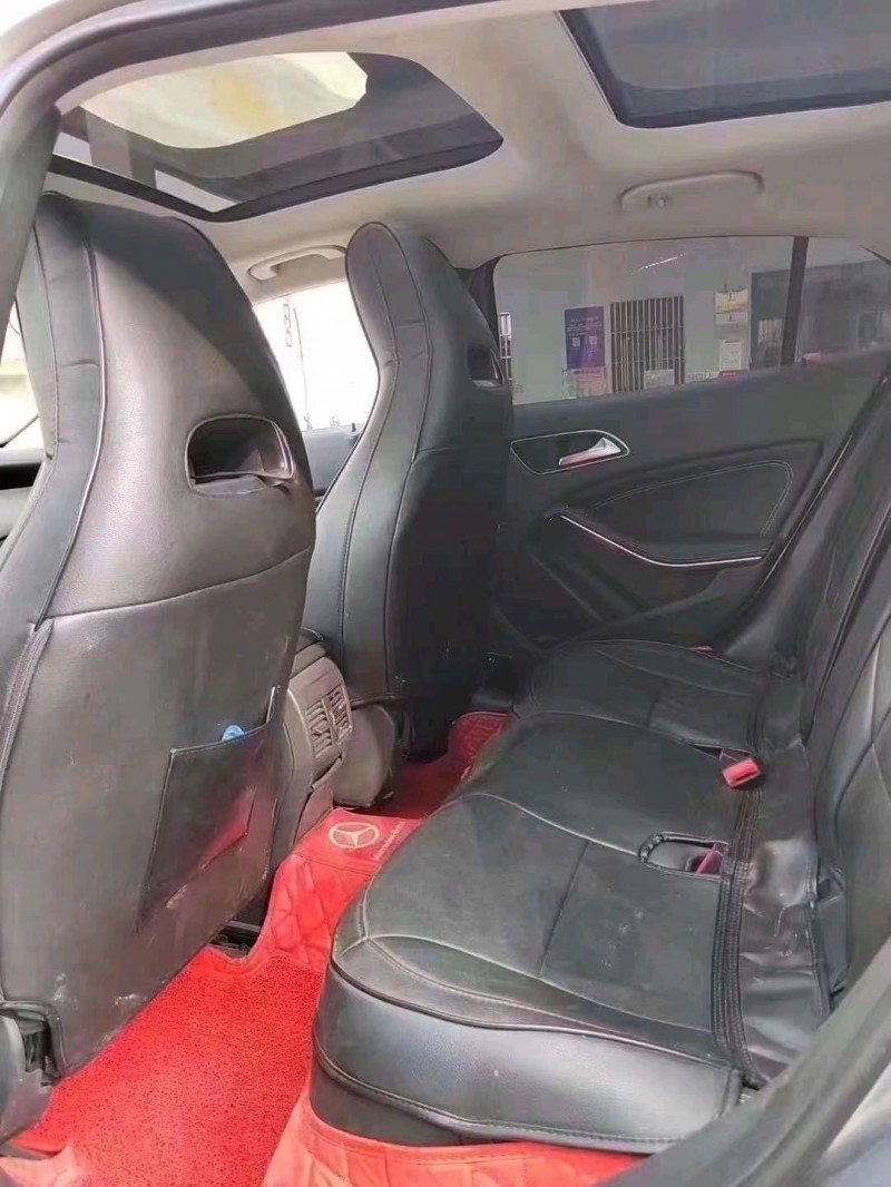 北京17年奔驰GLA5