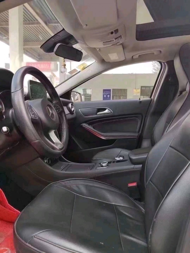 北京17年奔驰GLA8