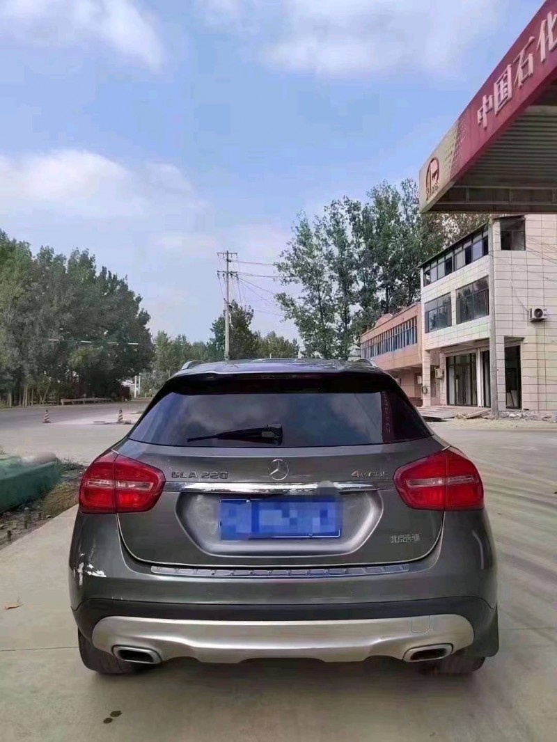 北京17年奔驰GLA9