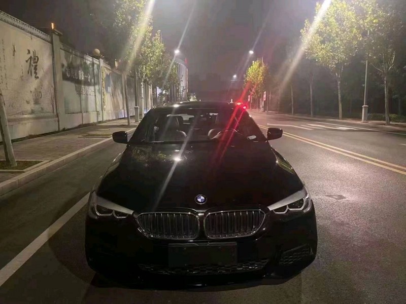 北京18年宝马5系1