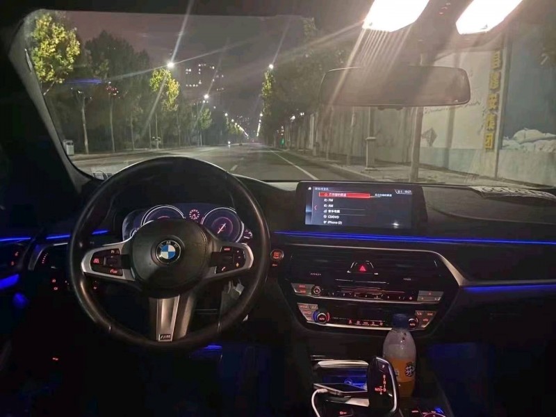 北京18年宝马5系8