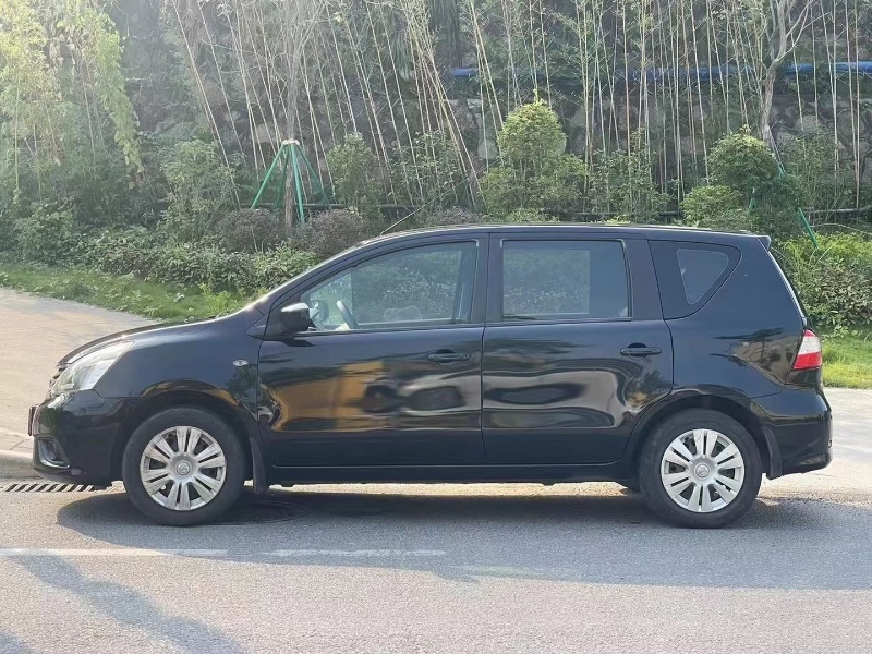 广州14年日产骊威4