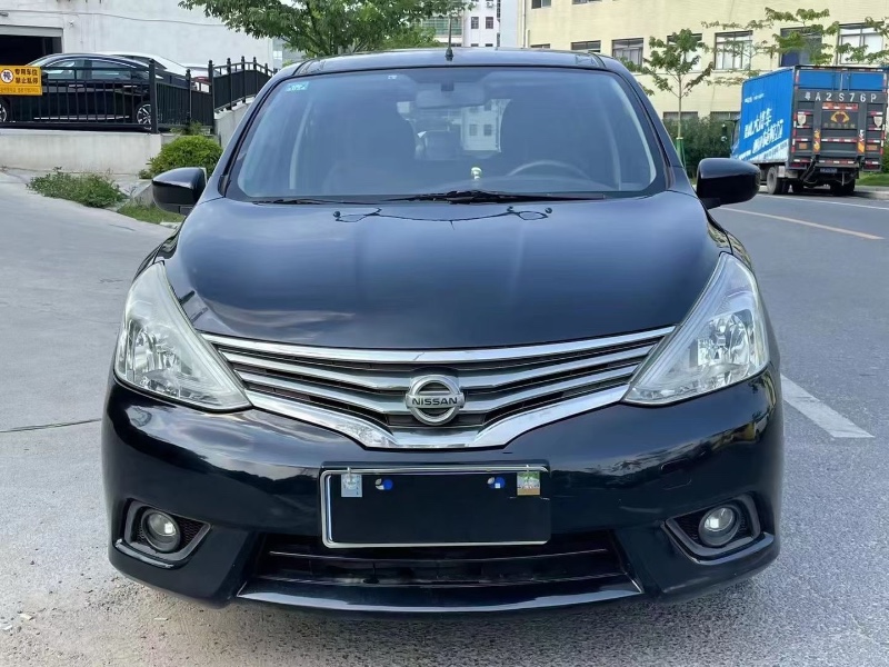 广州14年日产骊威8