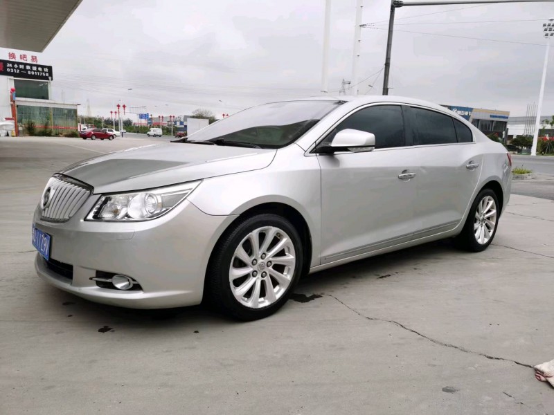 保定10年别克君越2