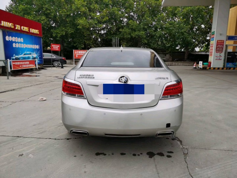 保定10年别克君越4