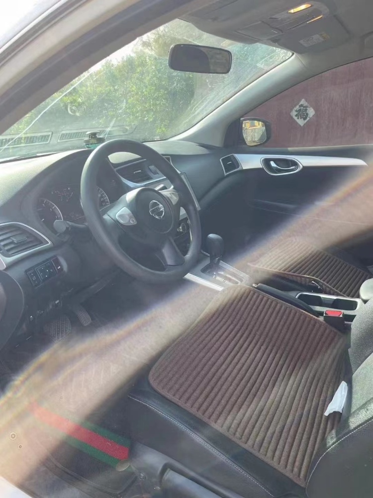 青岛19年日产轩逸8