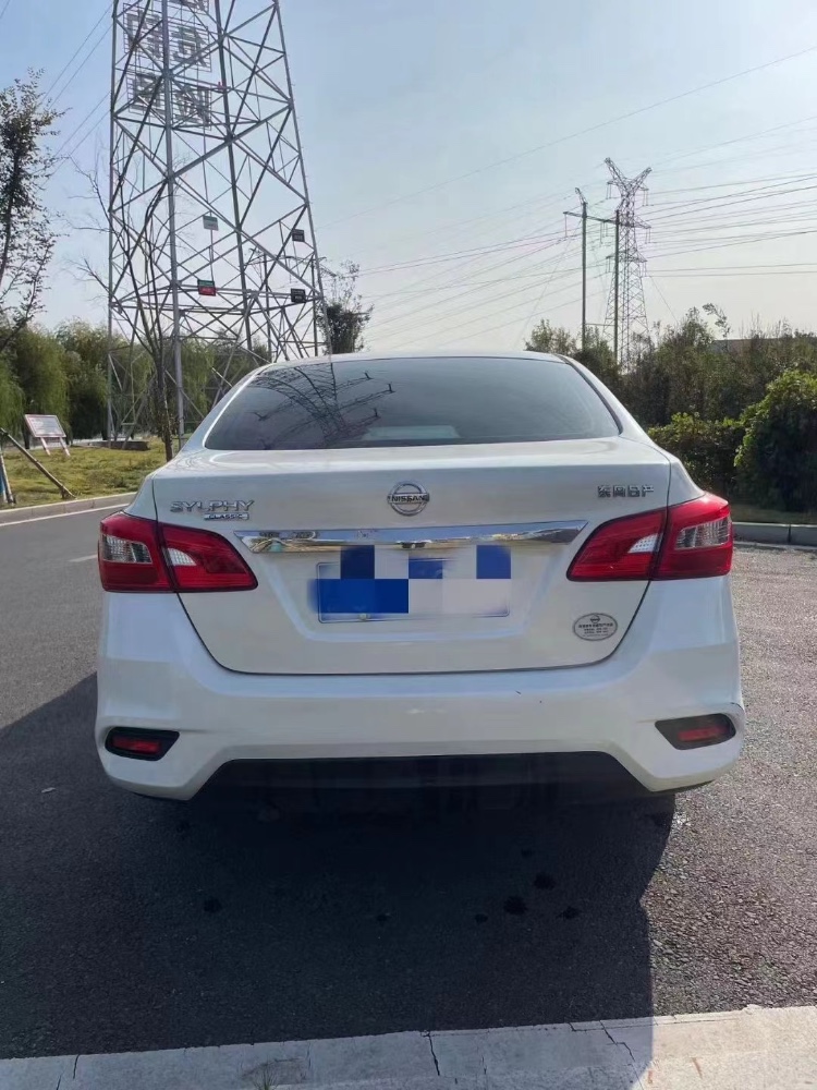 青岛19年日产轩逸4