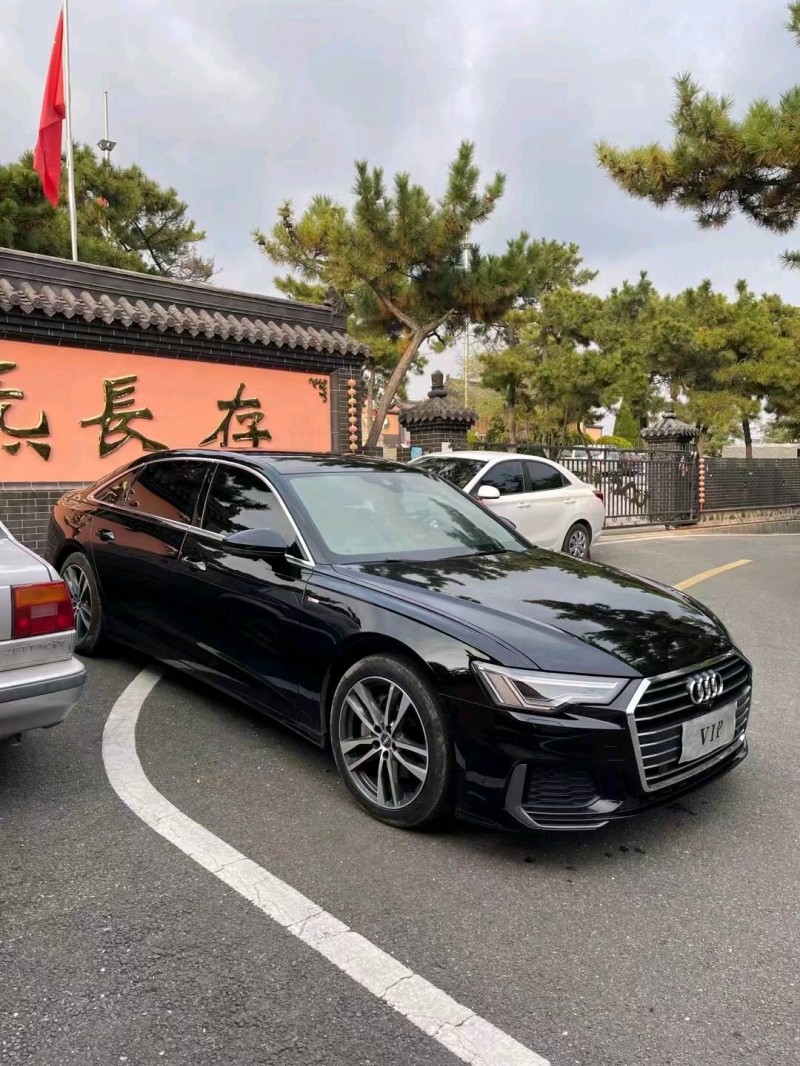 青岛21年奥迪A6L3