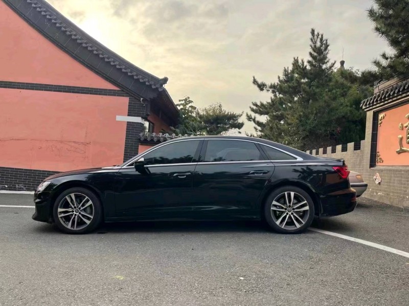 青岛21年奥迪A6L7