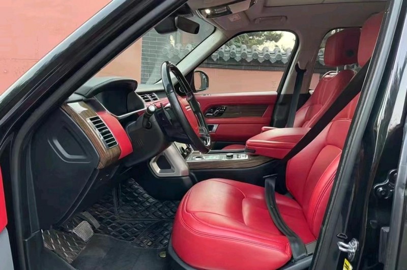 青岛18年路虎揽胜行政6