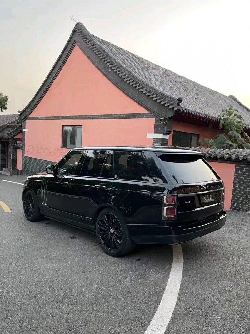 青岛18年路虎揽胜行政2