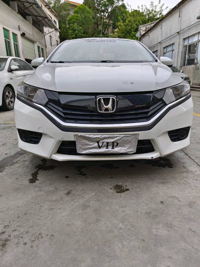 广州18年本田哥瑞8