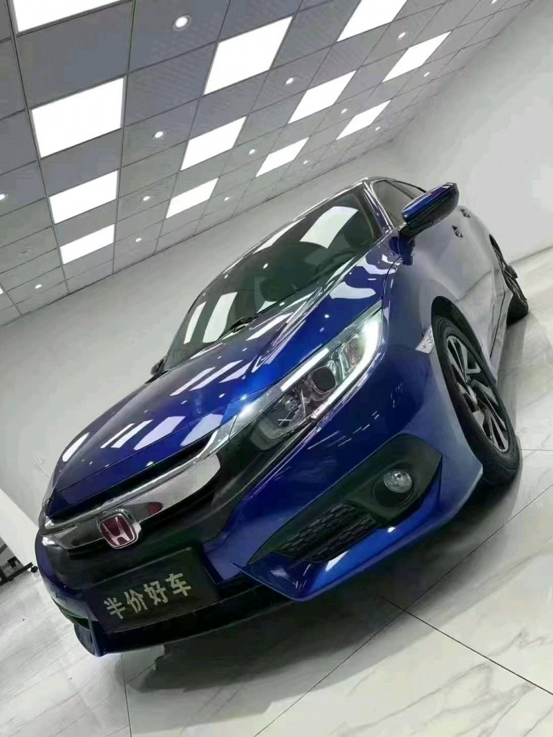 成都19年本田思域2