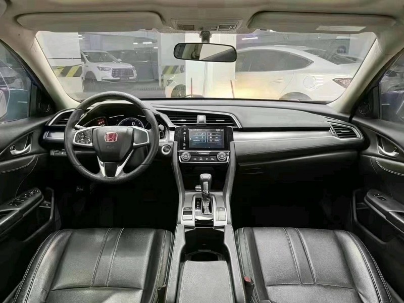 成都19年本田思域9