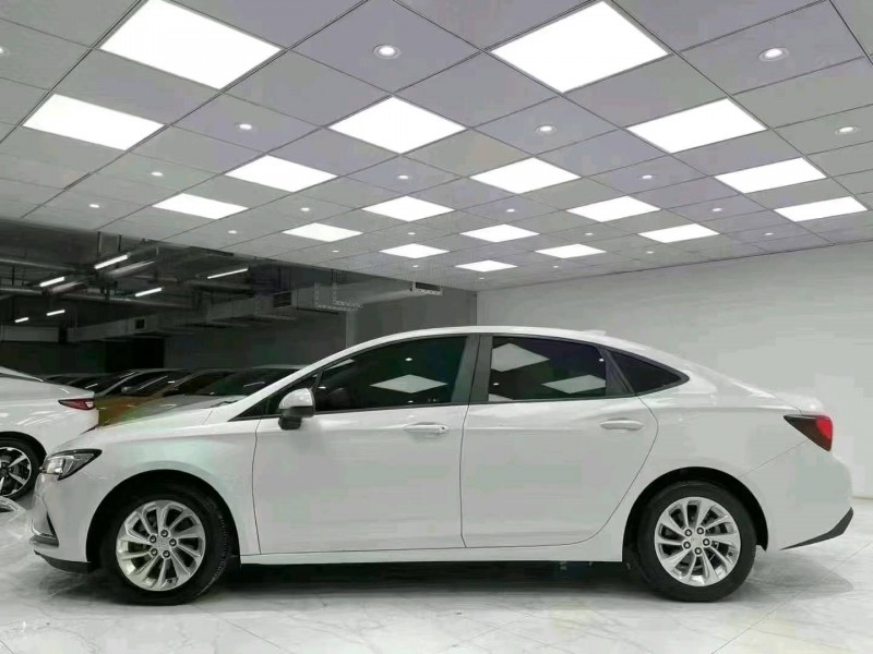 成都21年别克威朗3