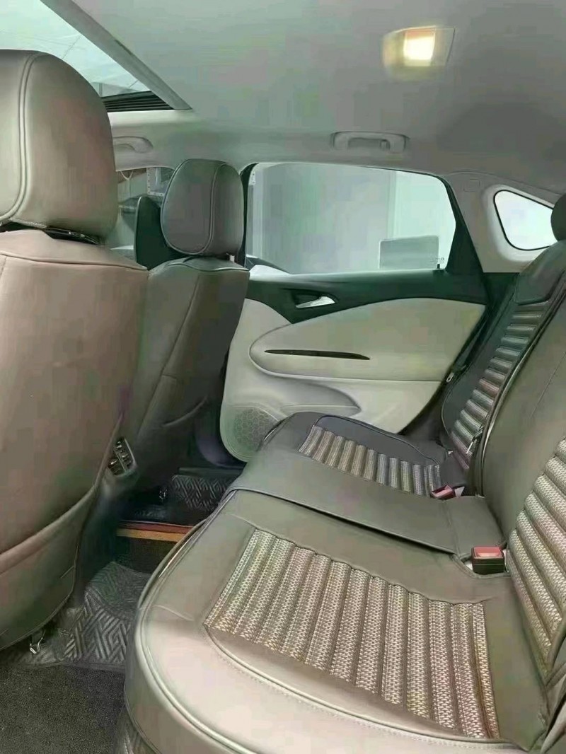 成都21年别克威朗7