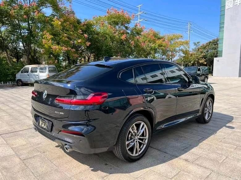 盐城21年宝马X48