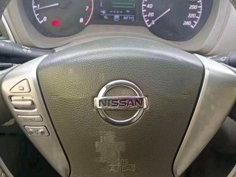 北京13年日产轩逸8