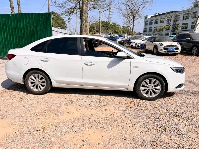 广州18年别克英朗5