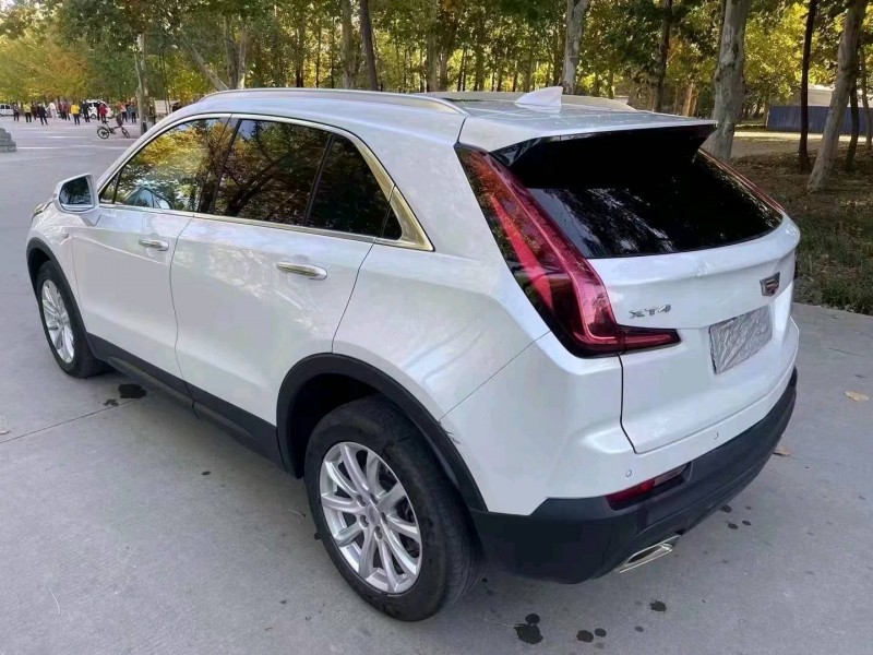 枣庄20年凯迪拉克XT44
