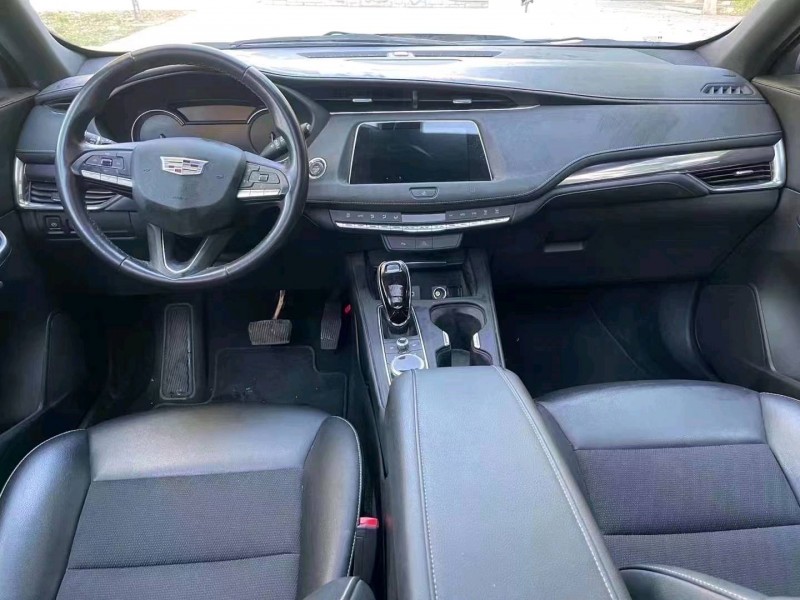 枣庄20年凯迪拉克XT43