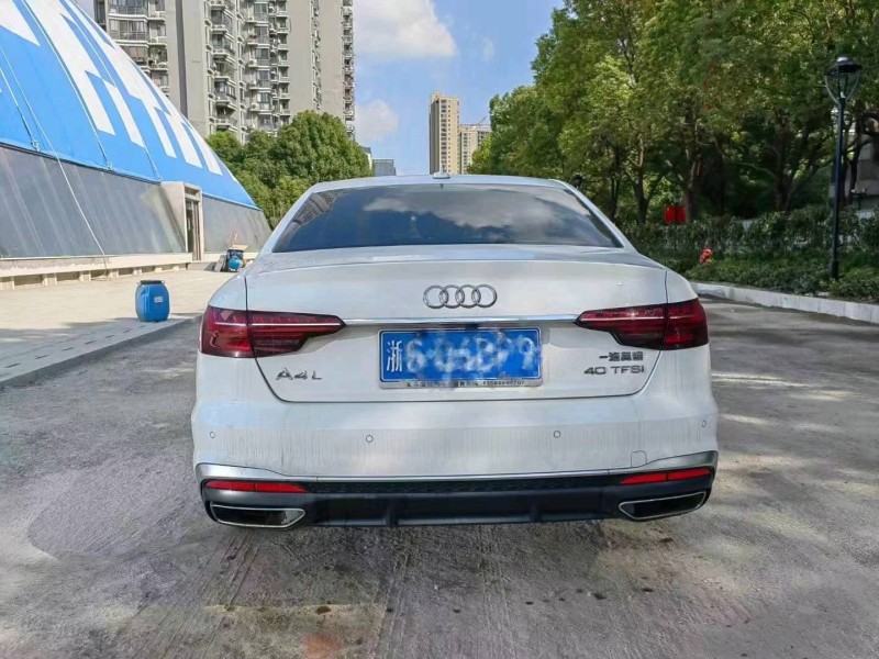 嘉興21年奧迪A4L7