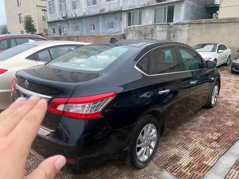 北京15年日产轩逸3