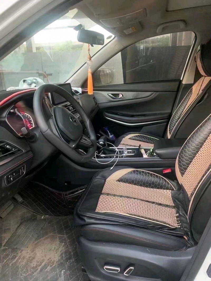 嘉興21年長安汽車CS755