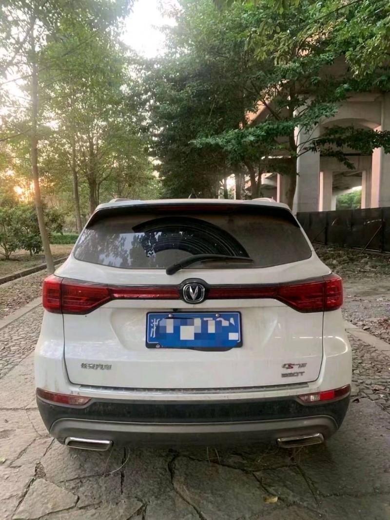 嘉興21年長安汽車CS759