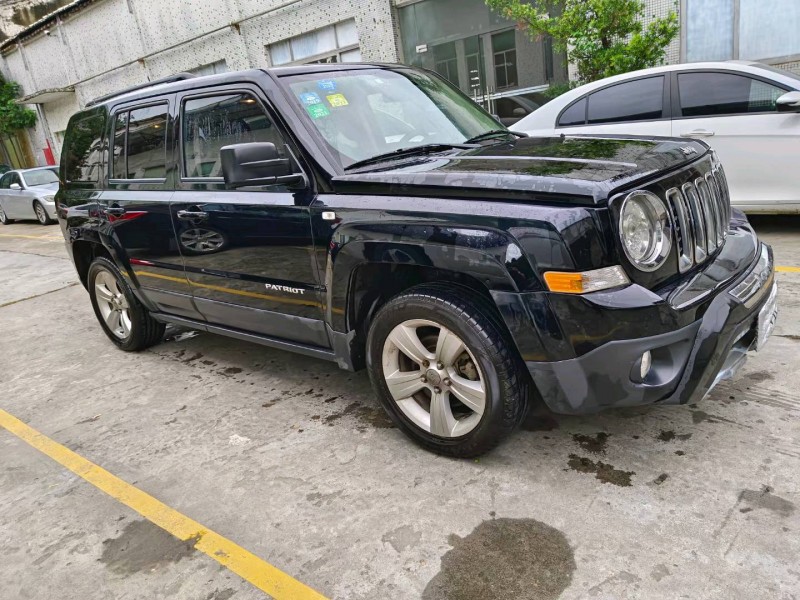 广州15年Jeep自由客7