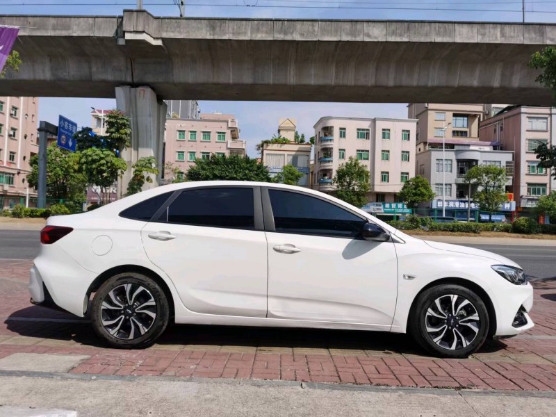 东莞21年雪佛兰科鲁泽5