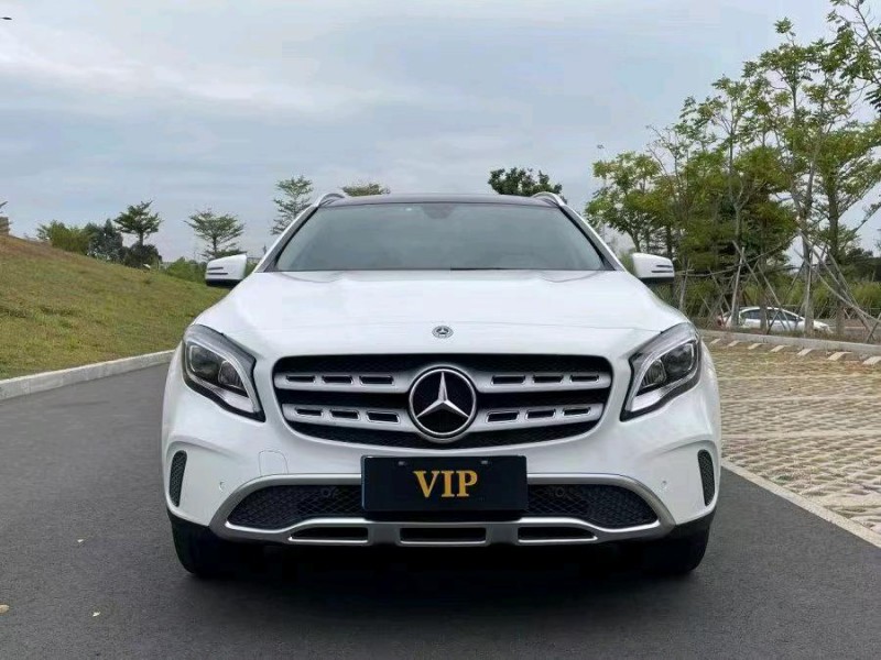 宜春18年奔驰GLA1