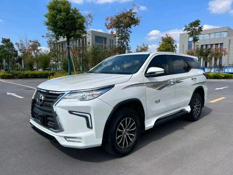 盐城19年丰田穿越者3