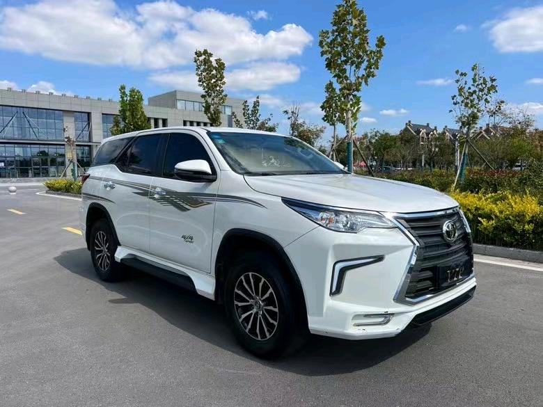 盐城19年丰田穿越者2