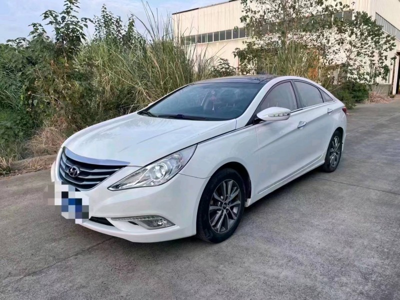 宜昌14年現代索納塔八2