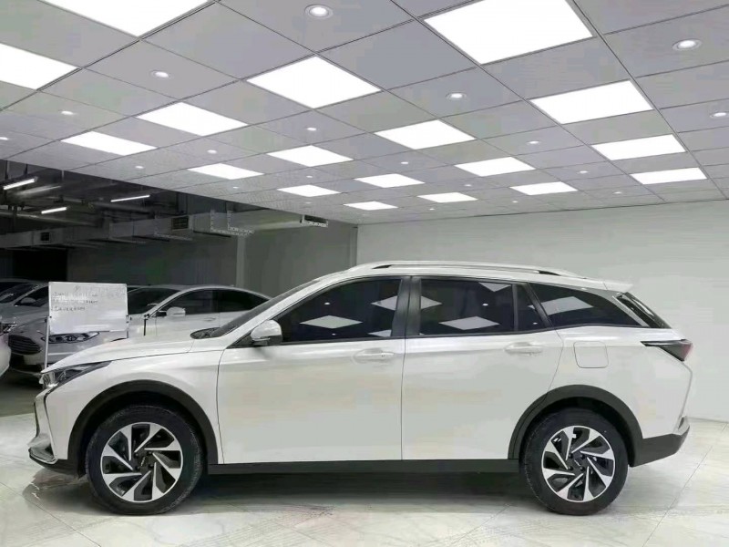 成都21年东风奕炫3