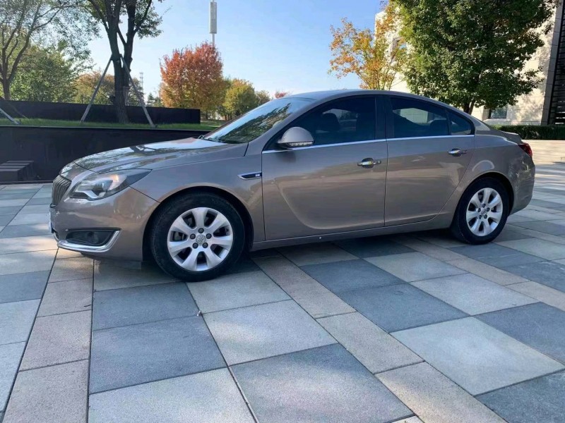 沈阳16年别克君威8