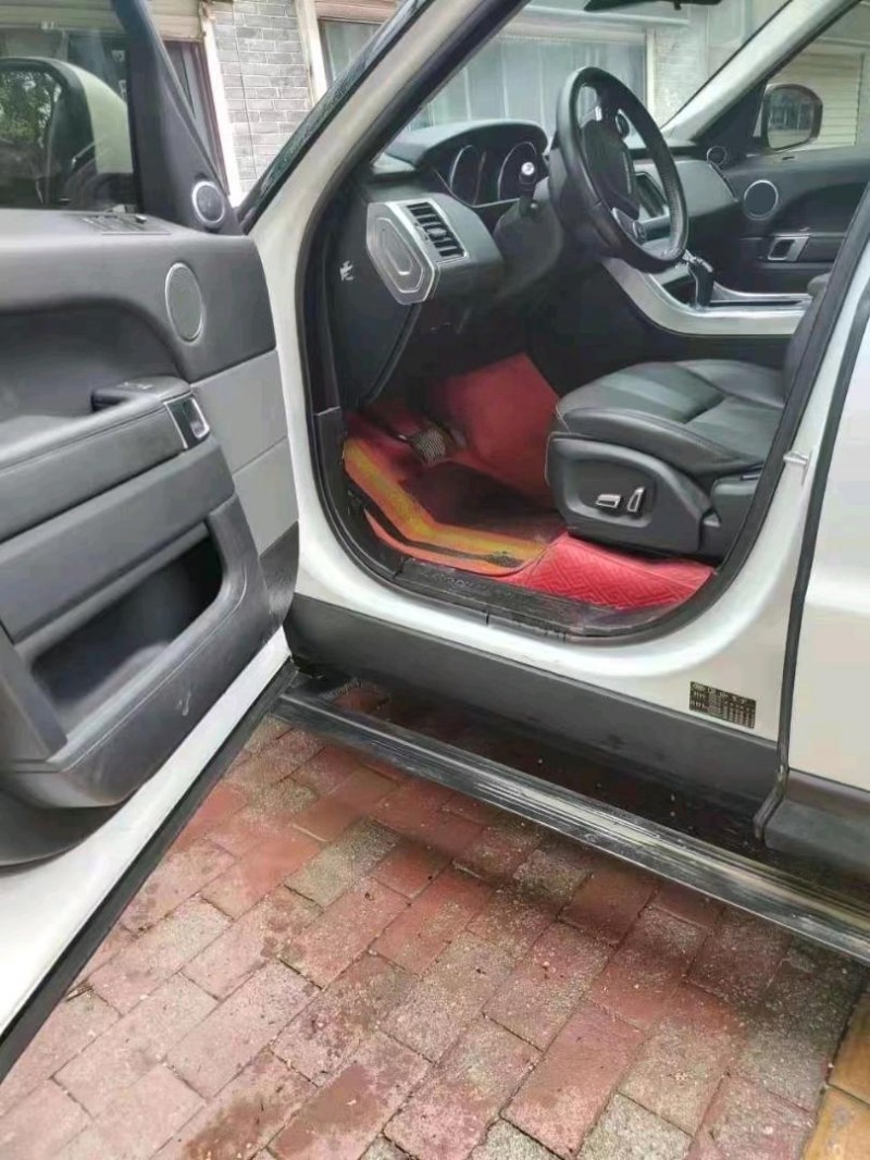 枣庄18年路虎揽胜运动3