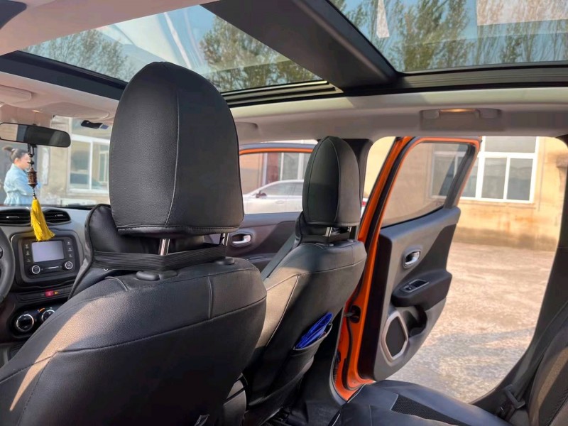 沈阳17年Jeep自由侠5