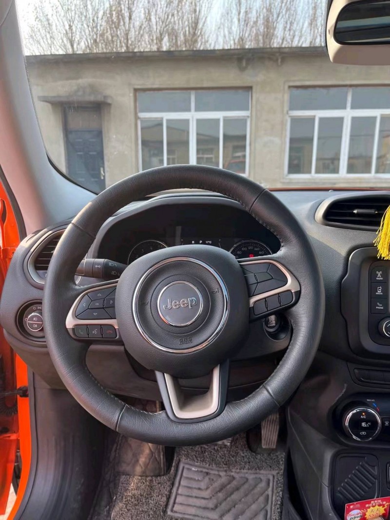 沈阳17年Jeep自由侠8