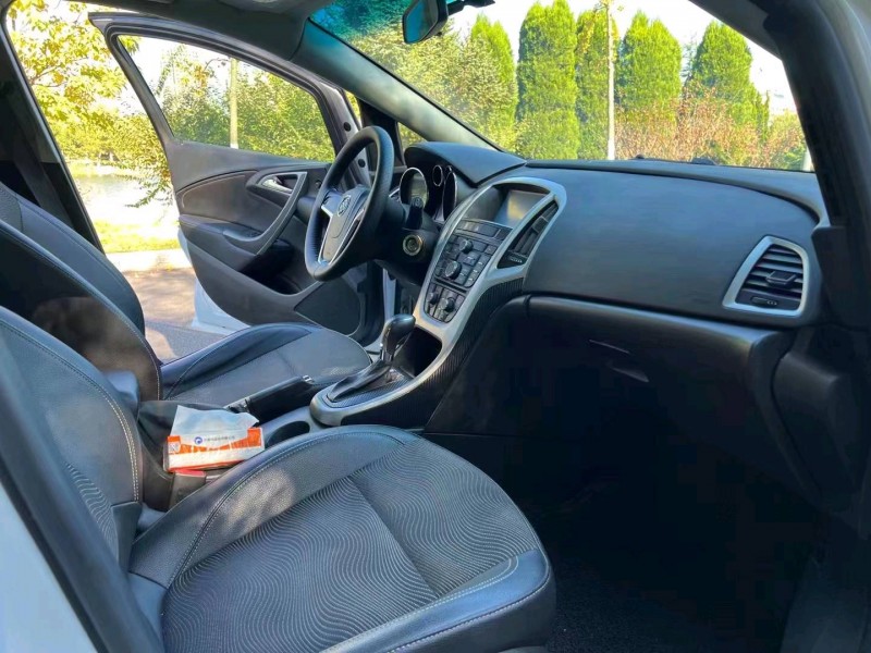 枣庄13年别克英朗4