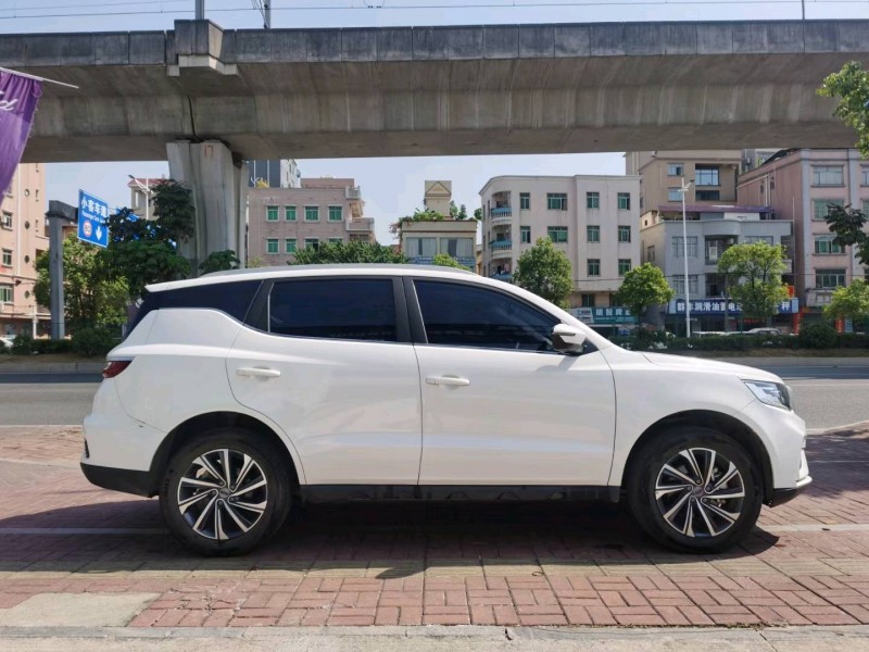 東莞21年吉利遠景X65