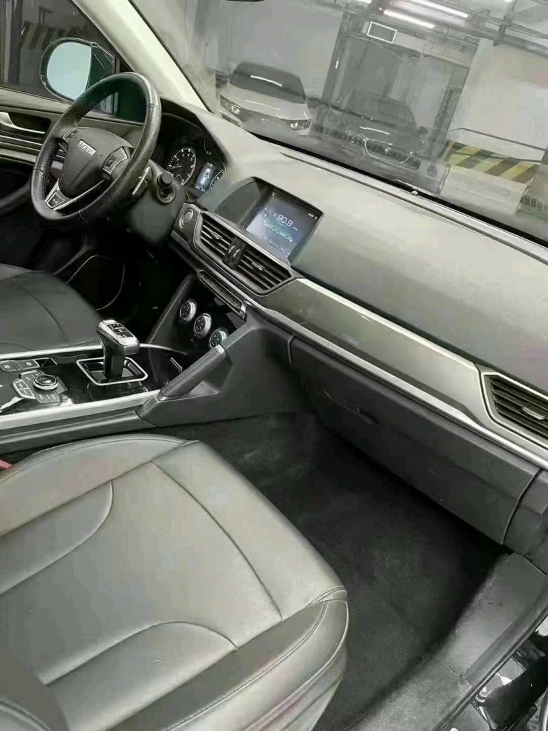 成都18年哈弗H68