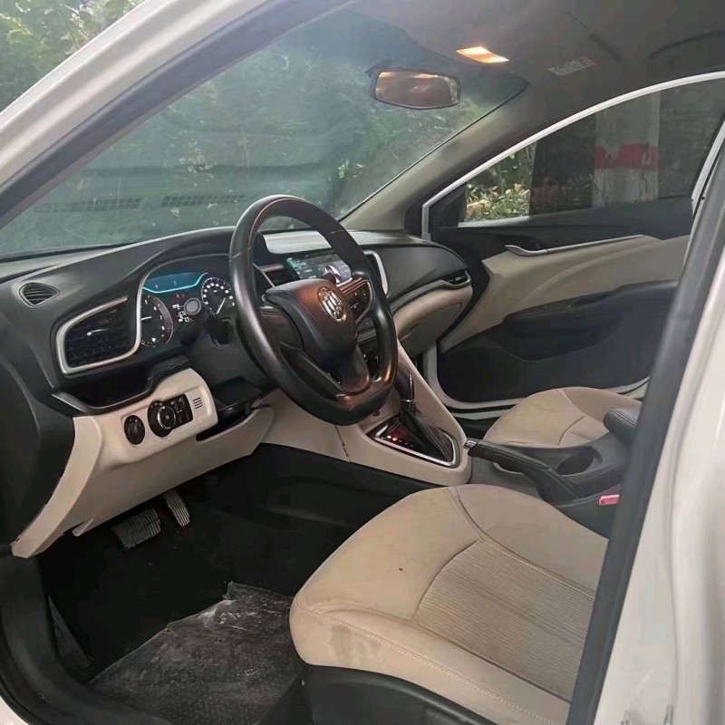 枣庄17年别克英朗GT6