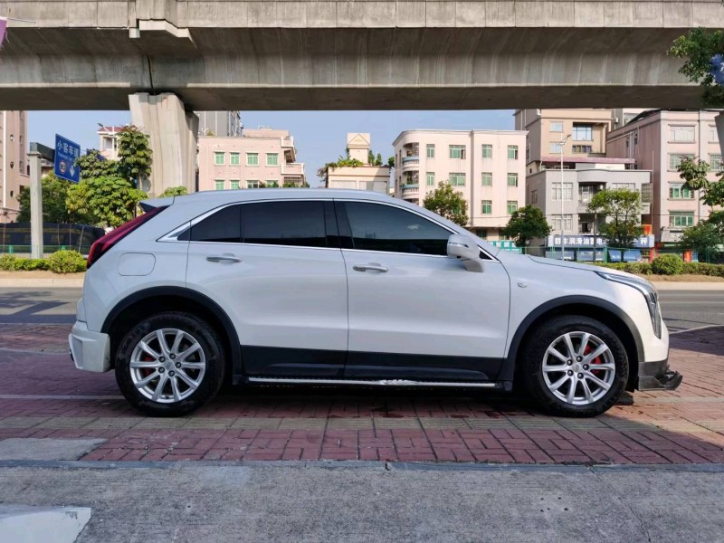 东莞19年凯迪拉克XT44